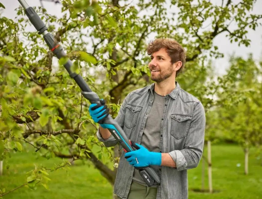 Gardena - troncarami telescopico AKU 18V HighCut 250/18V P4A, senza batteria e caricabatterie 14774-55