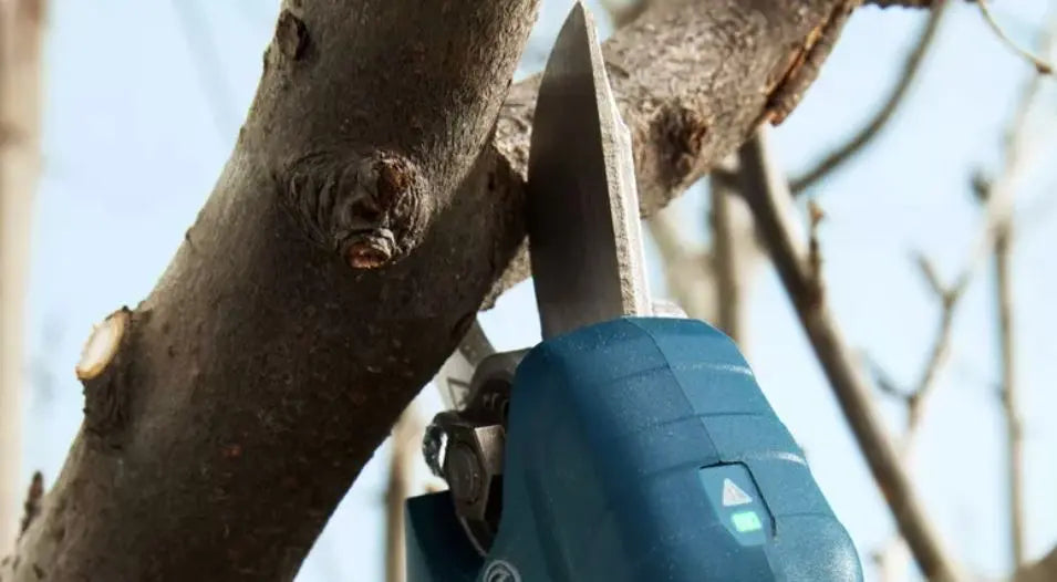 Bosch Cesoie a batteria 12V, senza batteria e caricabatterie