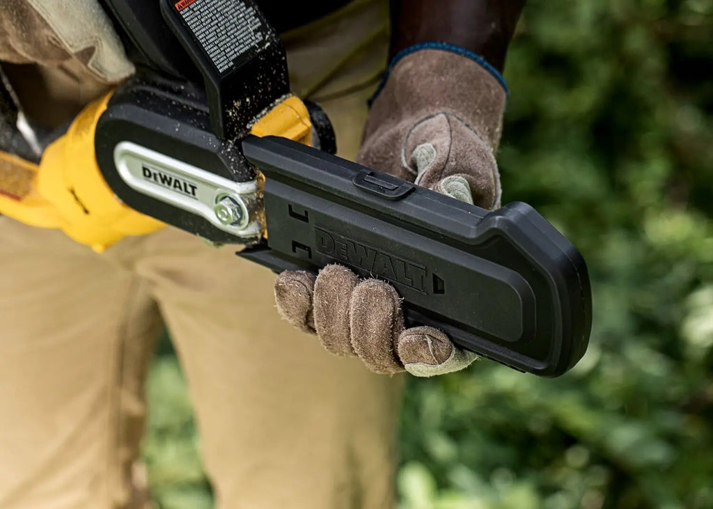 DeWALT  Sega da potatura a batteria 18V 20 cm, senza batteria e caricabatterie DCMPS520N